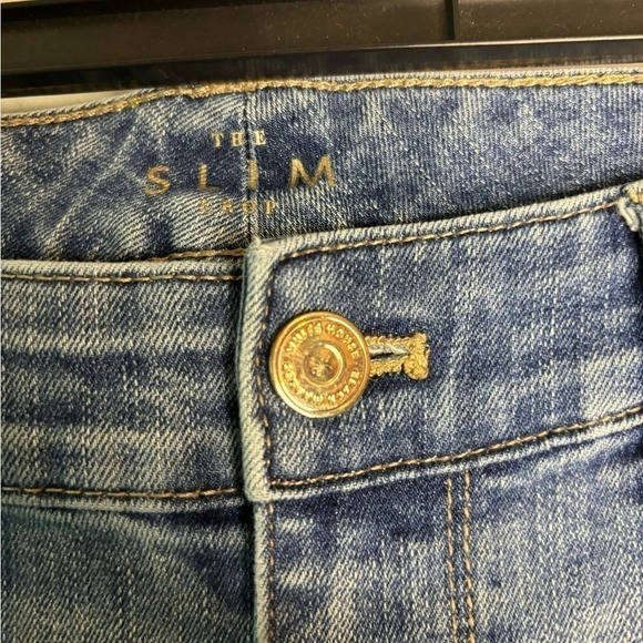 White House Black Market Jeans The Slim Crop Size 2 Embroidered Floral, Cuffed - Picture 5 of 10